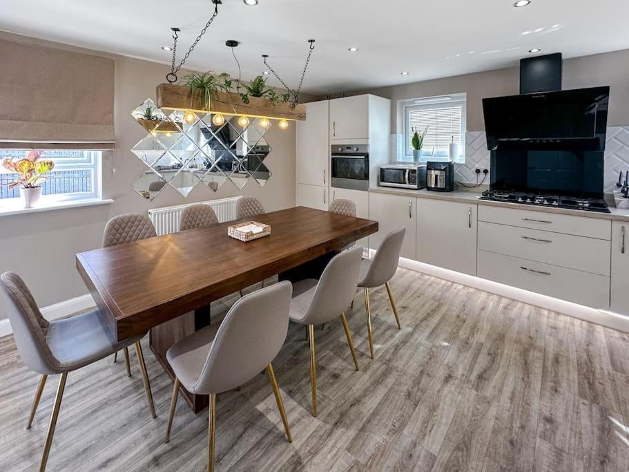Villa Sheffield Detached Charming 4bd Rotherham