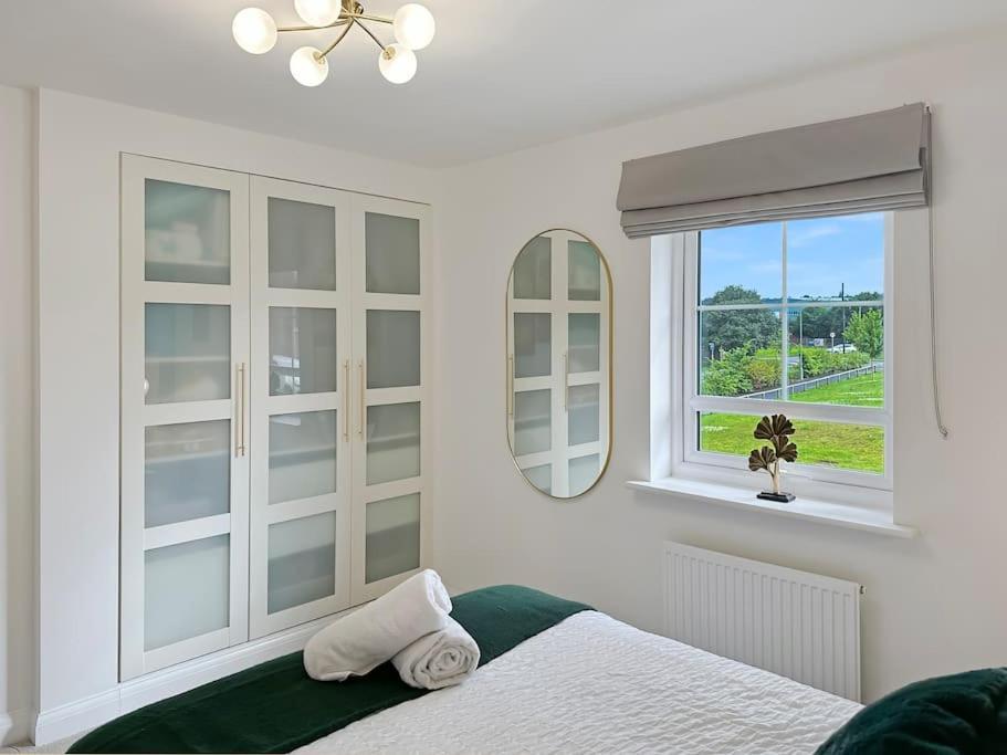 Sheffield Detached Charming 4bd Villa *