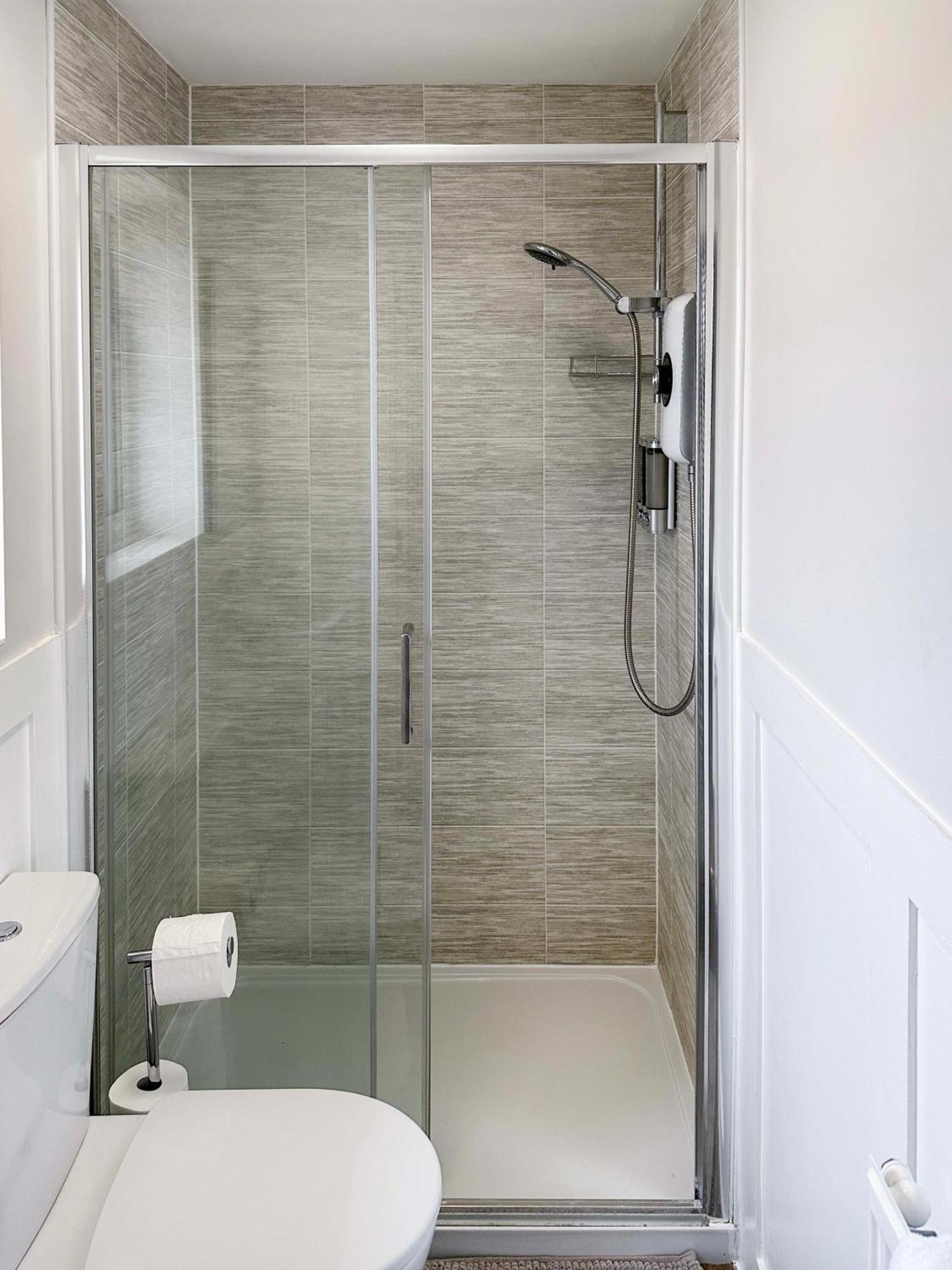 Sheffield Detached Charming 4bd Villa *