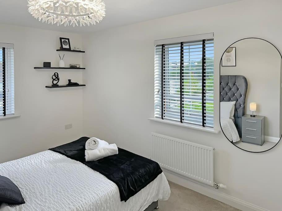 Sheffield Detached Charming 4bd Villa